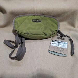NWT Keen Hybridlife Wristlet with Detachable Shoulder Strap - Hazel / Green